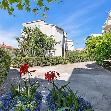 Apartment Manuela Makarska Exterior photo