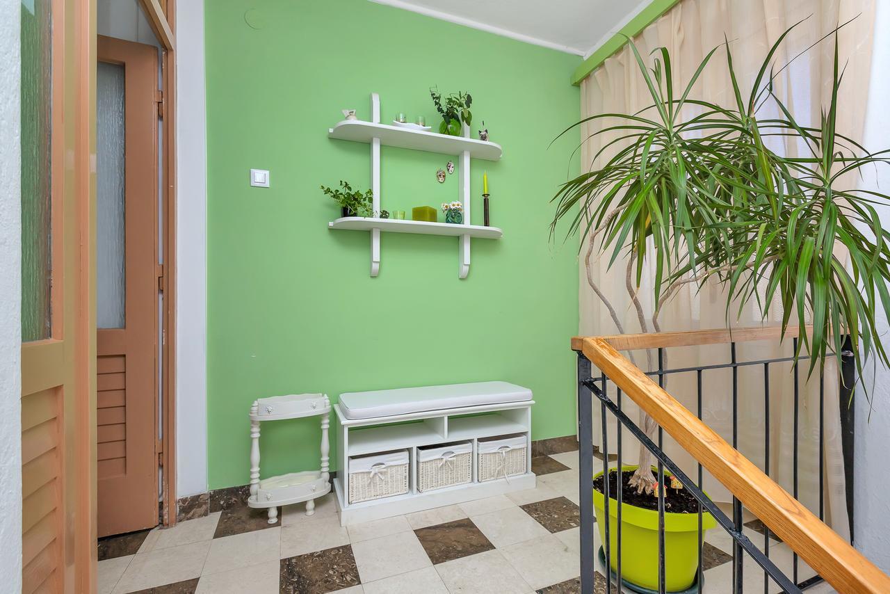 Manuela Apartment Makarska